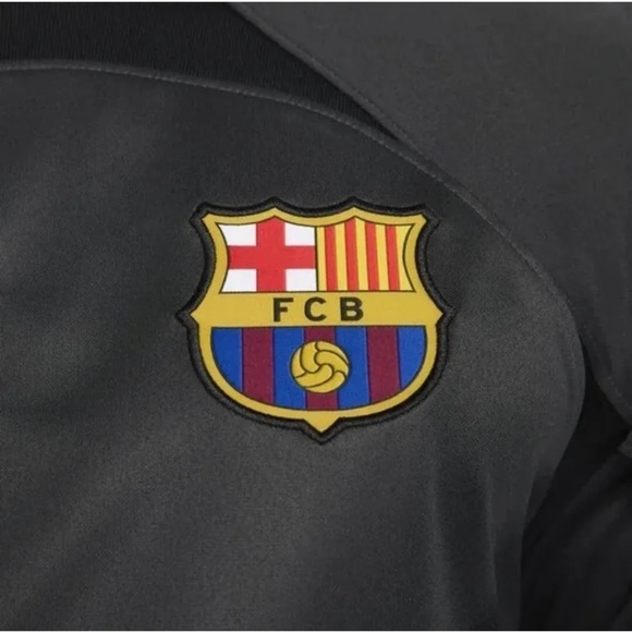 Nike Men's FC Barcelona Long Sleeve Black Goalkeeper Jersey Size XL - Picture 3 of 9